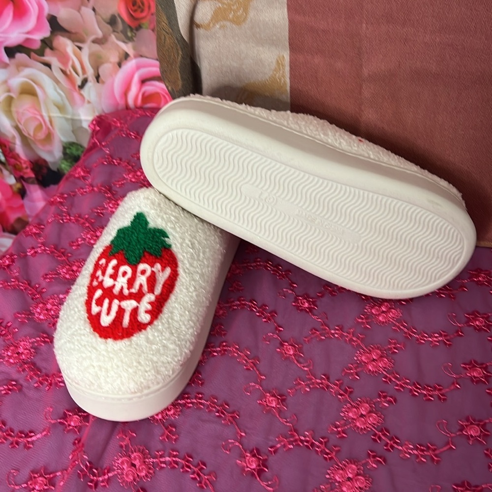 NWOT Berry Cute Sleepers - Picture 3 of 3